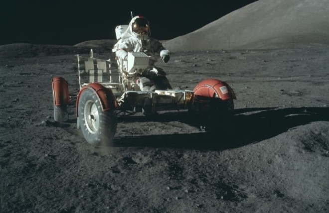 0 Apollo 17 rover.jpg